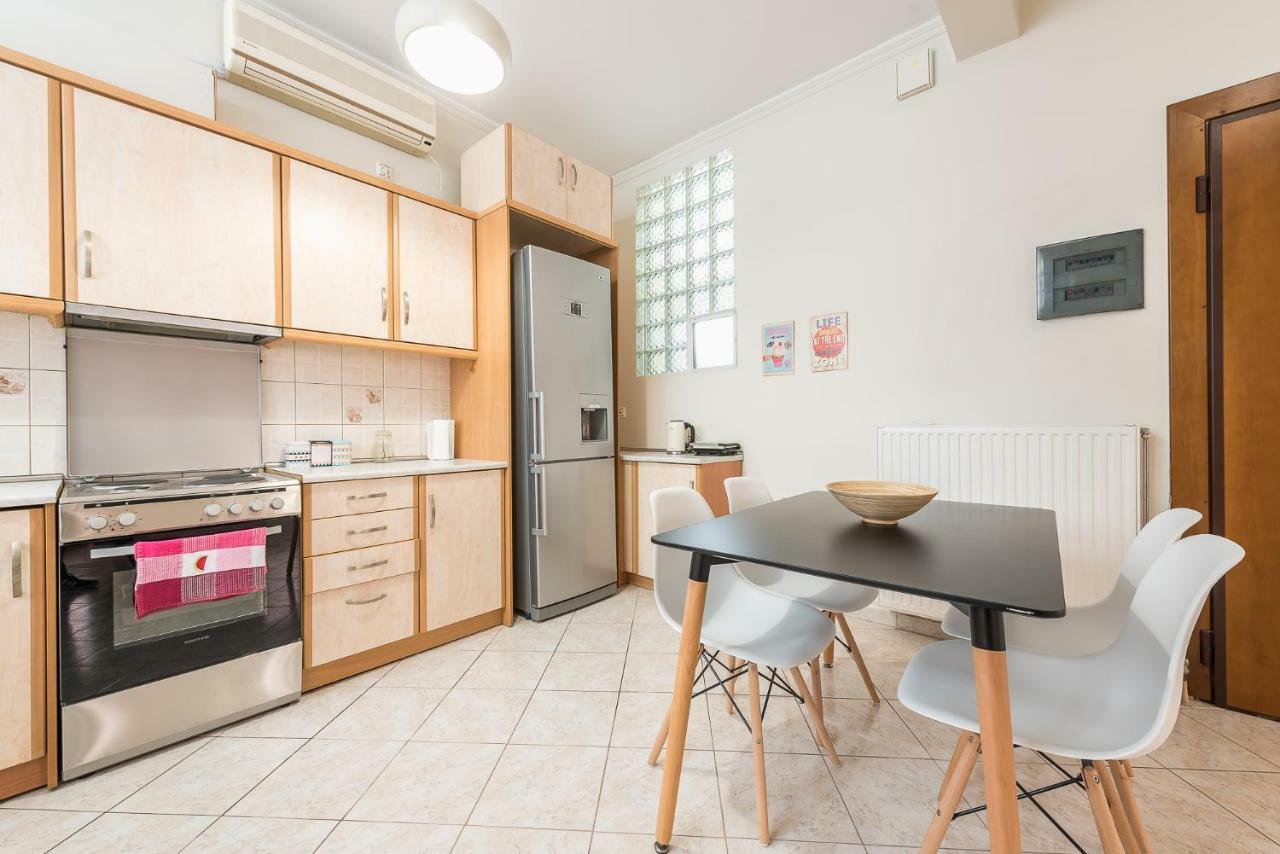 Apartamento Just Under Acropolis Atenas Exterior foto